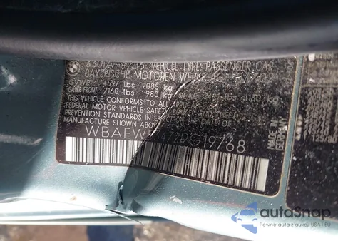 2002 BMW 330Xi from USA, damaged, VIN WBAEW53472PG19768